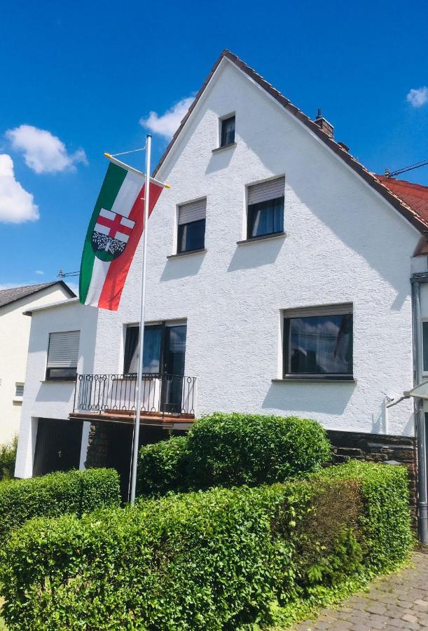 Auszeit Rhein-Mosel Apartment Waldesch Exterior foto
